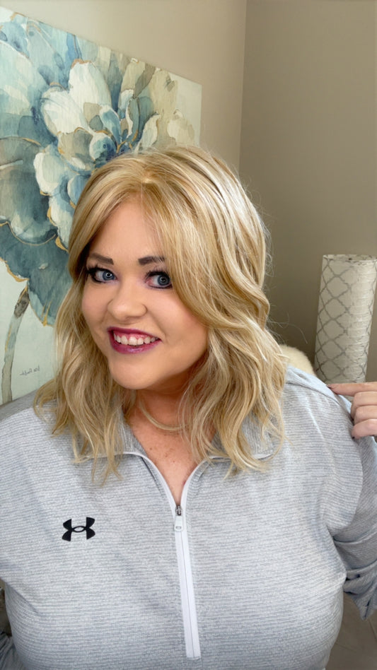 Verona Buttercream Blonde HS NWT Luxury Wig by Belle Tress TN1-AC1