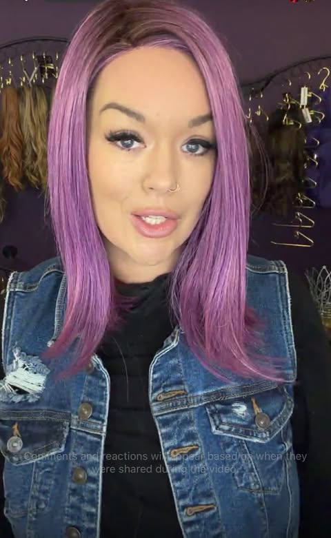 Cindy Sangria HS Standard Luxury Wig LW3 AC1