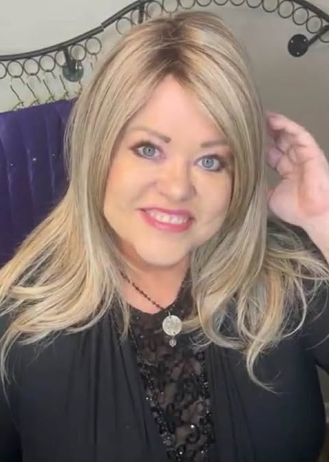 TAMMY BROADWAY BLONDE NWT HS HT LUXURY WIG BY SBS LW3-AC1
