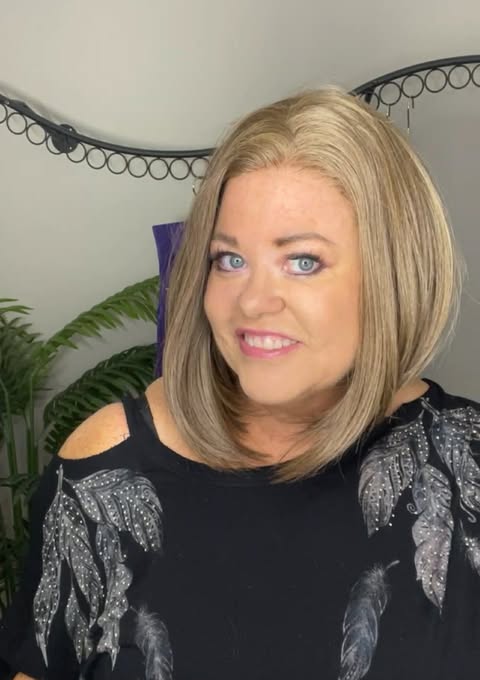 Soft Desire HS NWOT Basic Wig LW3-AC1