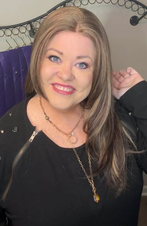 MAJESTIC MUSE HS NWOT BASIC WIG LW3-AC1