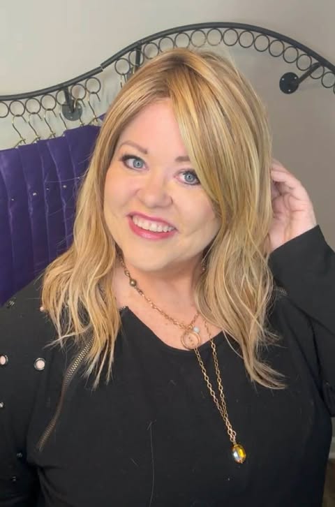 TOTAL SEDUCTION WHEAT HONEY BLONDE HS NWT Luxury Wig by SBS LW3-AC1