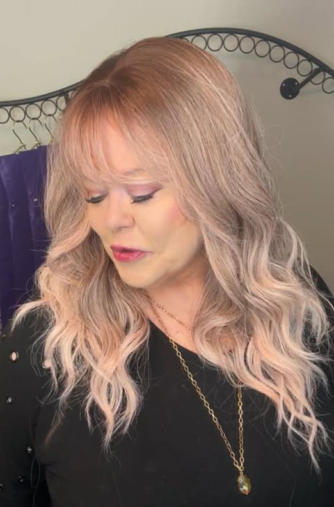 CRYSTAL CHAMPAGNE HS NWOT BASIC WIG LW3-AC1