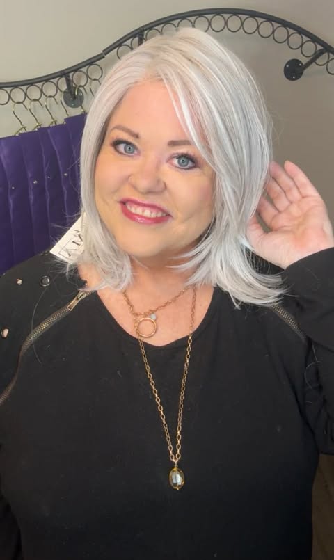 GUILTY PLEASURE BURNISHED SNOW HS NWT Luxury Wig by SBS LW3-AC1