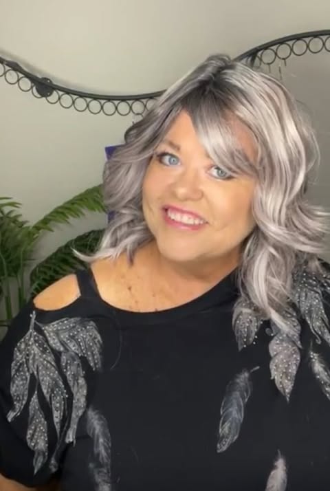 Radiant Rebel NWOT Swiss Luxe Wig LW3-AC1