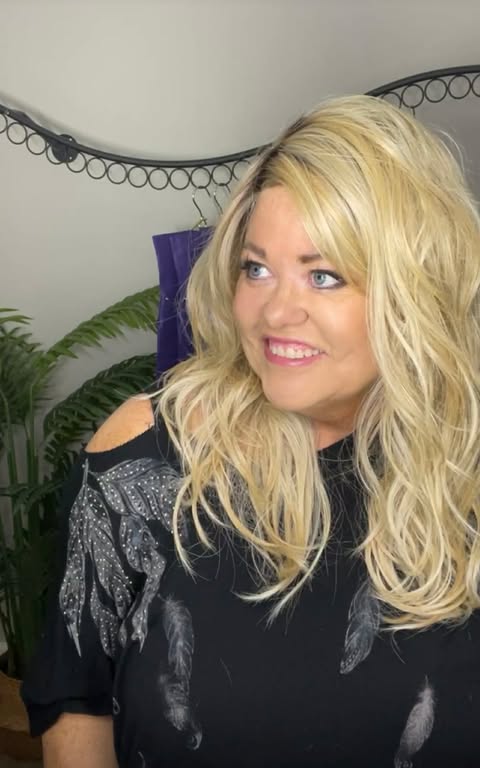 Rosalyn Toasted Blondie HS NWOT Standard Luxury Wig LW3 AC1