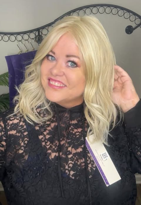 Tessa Swiss Cream HS NWT Comfort Luxury Wig LW3 AC1