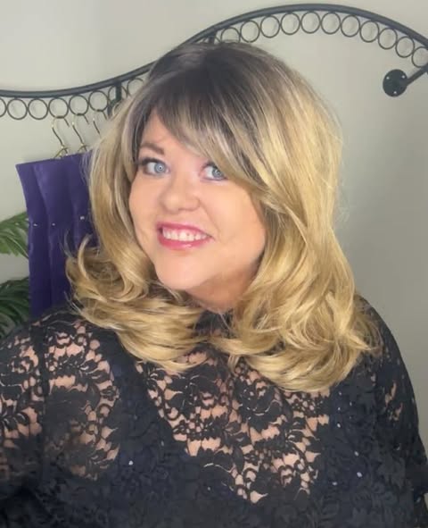Elena Honey Brown NWOT HS Basic Wig LW3