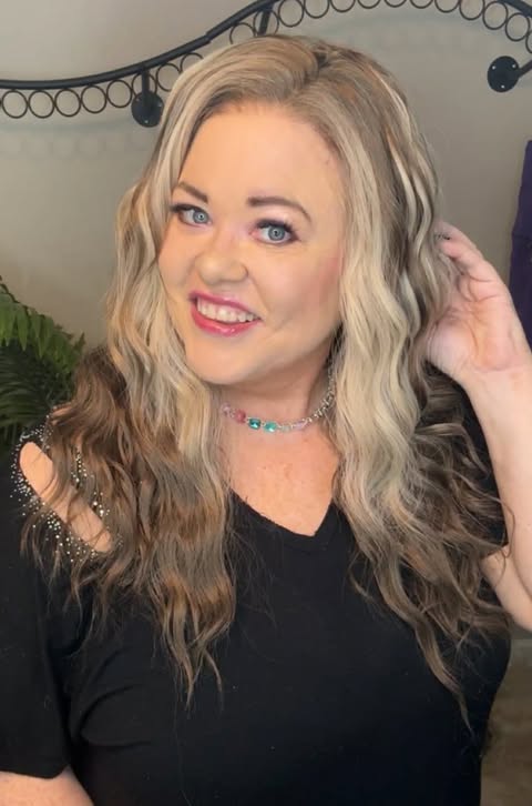Allegra Ash Melt blonde NWOT HS Swiss Luxe Wig LW3 AC1
