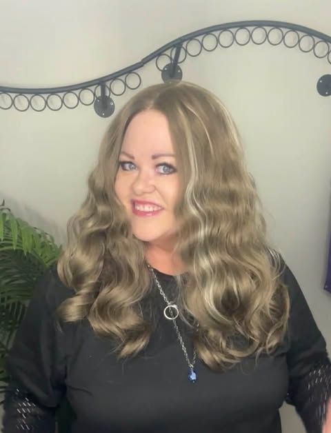 Kayla Hazelnut HS NWOT Basic Wig LW3