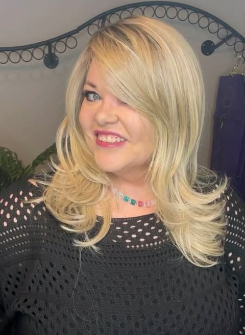 CULTURE SHOCK BUTTERMILK BLONDE HS NWT LUXURY WIG TN1 AC1
