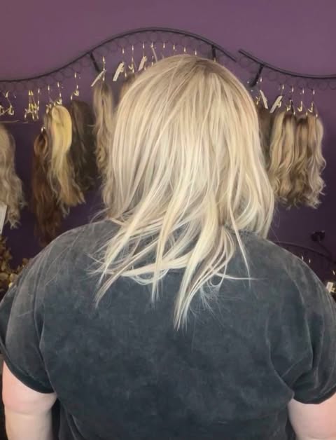 TIANA TAUPE SILK BLONDE NWOT SWISS LUXE WIG LW3-AC1