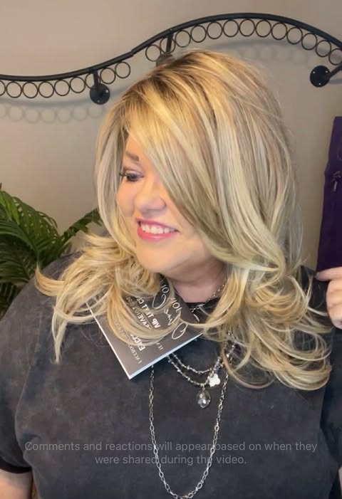 LEOLA OATMEAL COOKIE HS NWT Luxury Wig by Velvet Noir LW3 AC1