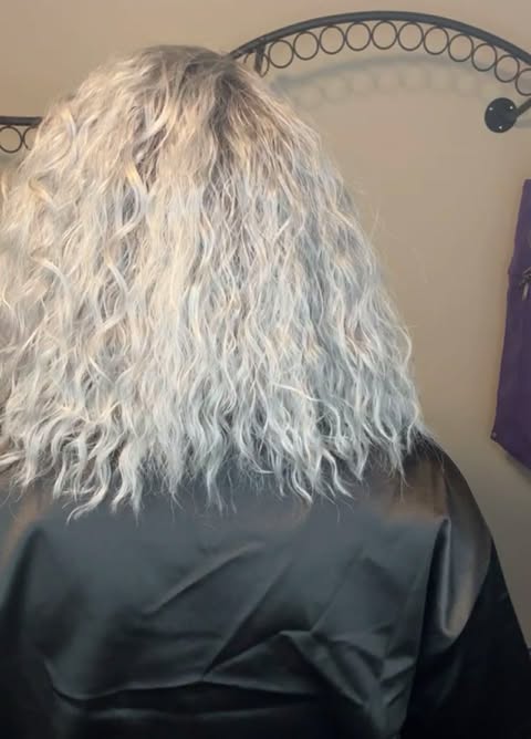 STATEMENT HS Luxury Wig by SBS TN1 AC3