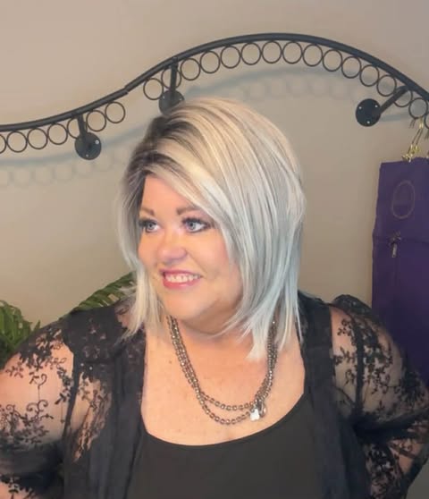 WFEW Vanessa Salt & Pepper HS HT Luxury Wig LW3 CH1