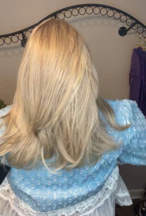 Celine SHAKEN OATMILK BLONDE-R HS HT NWT Luxury Wig by Belle Tress TN1 AC1