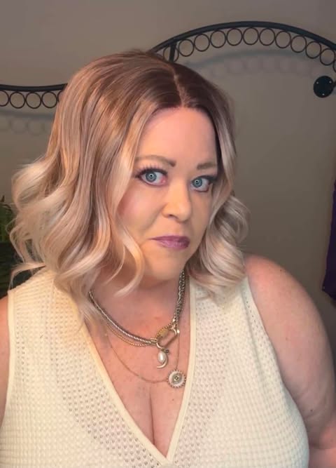 PERFECTLY COMPOSED HS NWOT SWISS LUXE WIG LW3-AC1