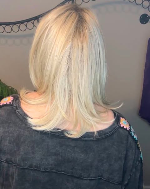 GENOVA CRUSHED ALMOND BLONDE HS NWT Luxury Wig by Belle Tress LW3 AC1