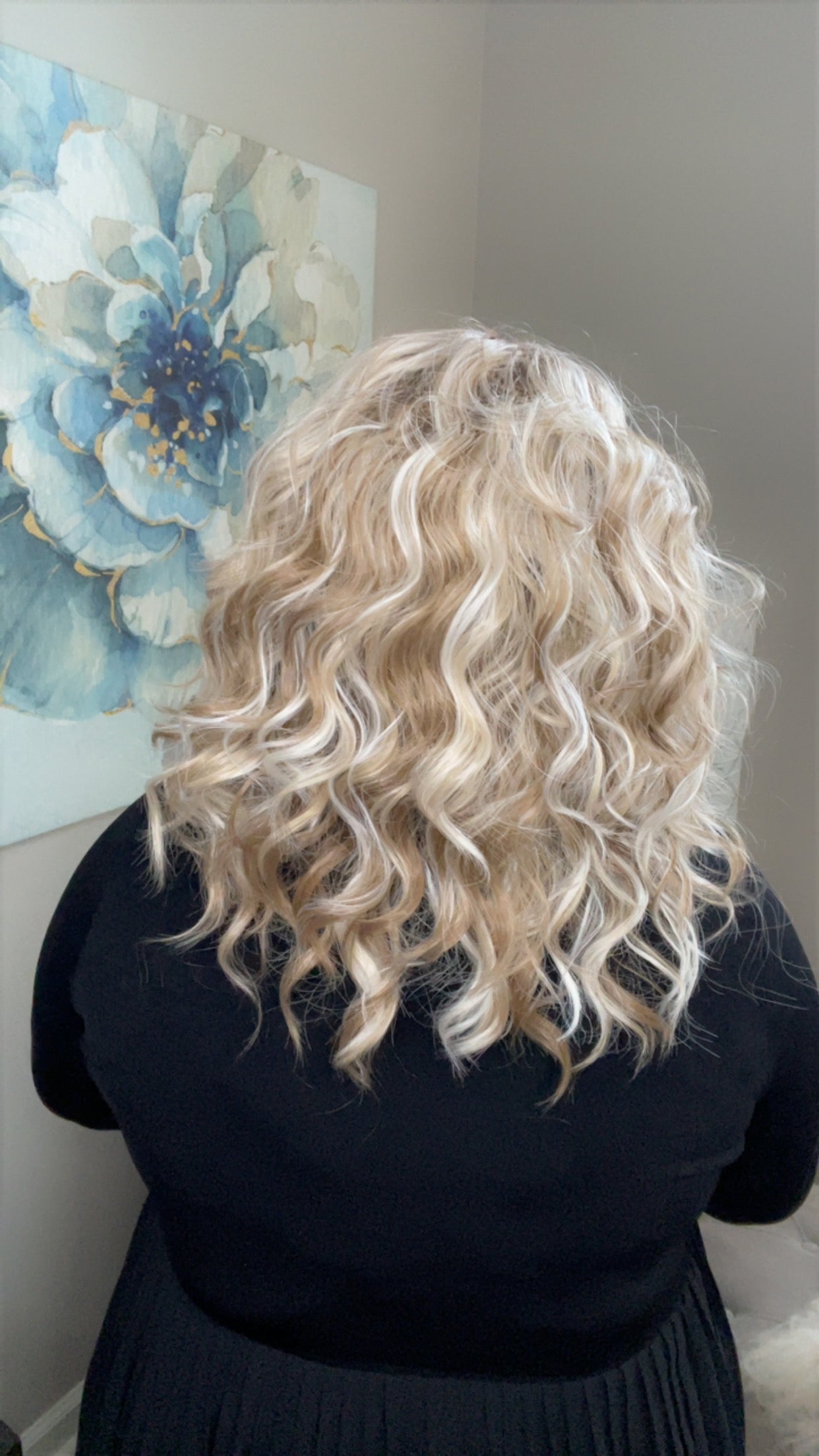 Kira Warm blonde HS NWOT SWISS LUXE WIG TN1-AC1