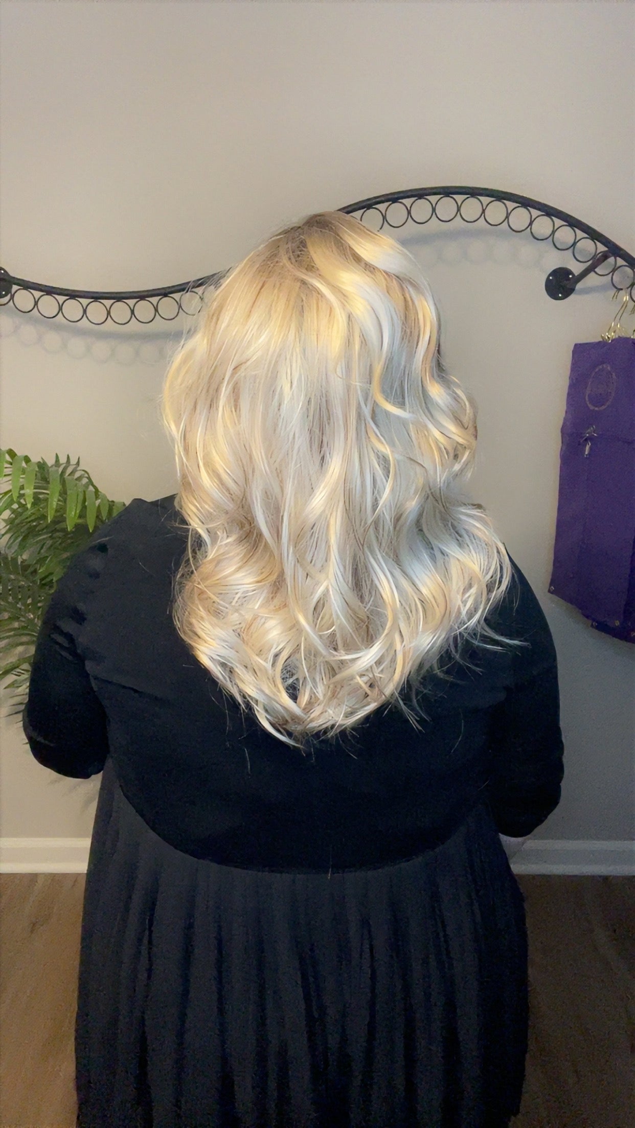 KARYS MALL BABE HS NWT BETTER THAN BASIC WIG by CSC LW3 AC1