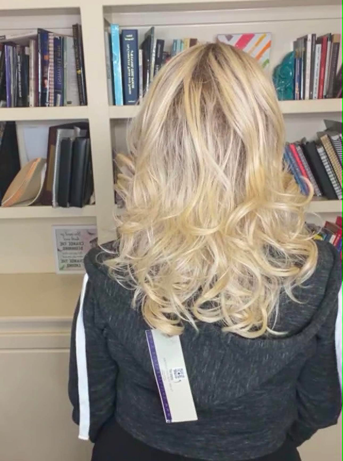 Darlene Champagne Blonde HS Standard Luxury Wig LW3-AC1