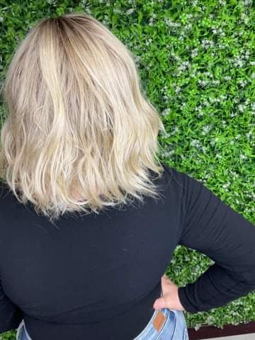 Royal Toasted Blondie HS NWOT STD LUXURY WIG LW3 AC1