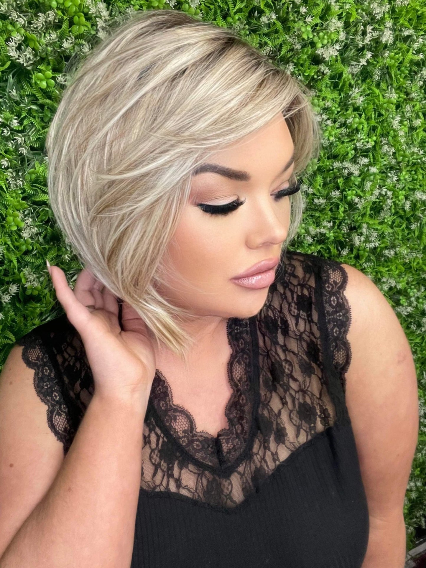Veronica Smoking Hot Blonde HS Standard Luxury Wig TN1 CG1