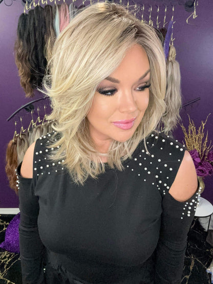 Gianna Honey Blossom HS Comfort Luxury Wig LW3 AC1