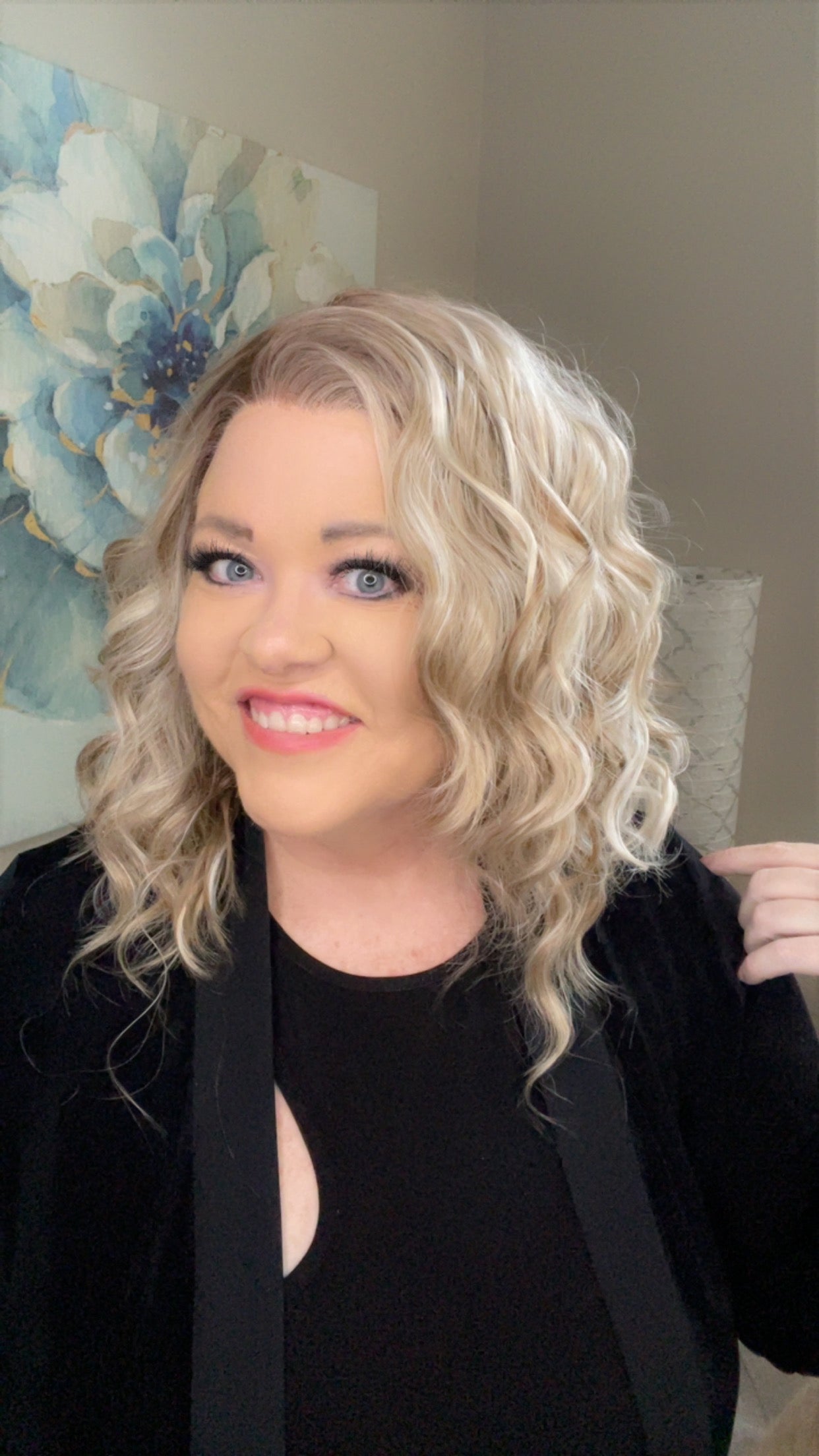 Kira Warm blonde HS NWOT SWISS LUXE WIG TN1-AC1