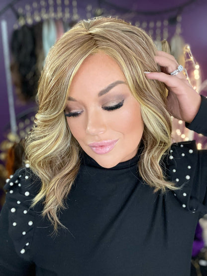 BILLIE BUTTERSCOTCH BLONDE HS HT NWT Platinum Luxury Wig LW3 AC1