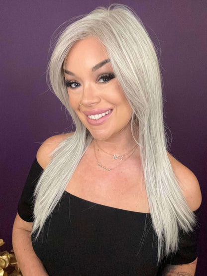 HOLLY STERLING GREY NWT HS COMFORT LUXURY WIG LW3-AC1