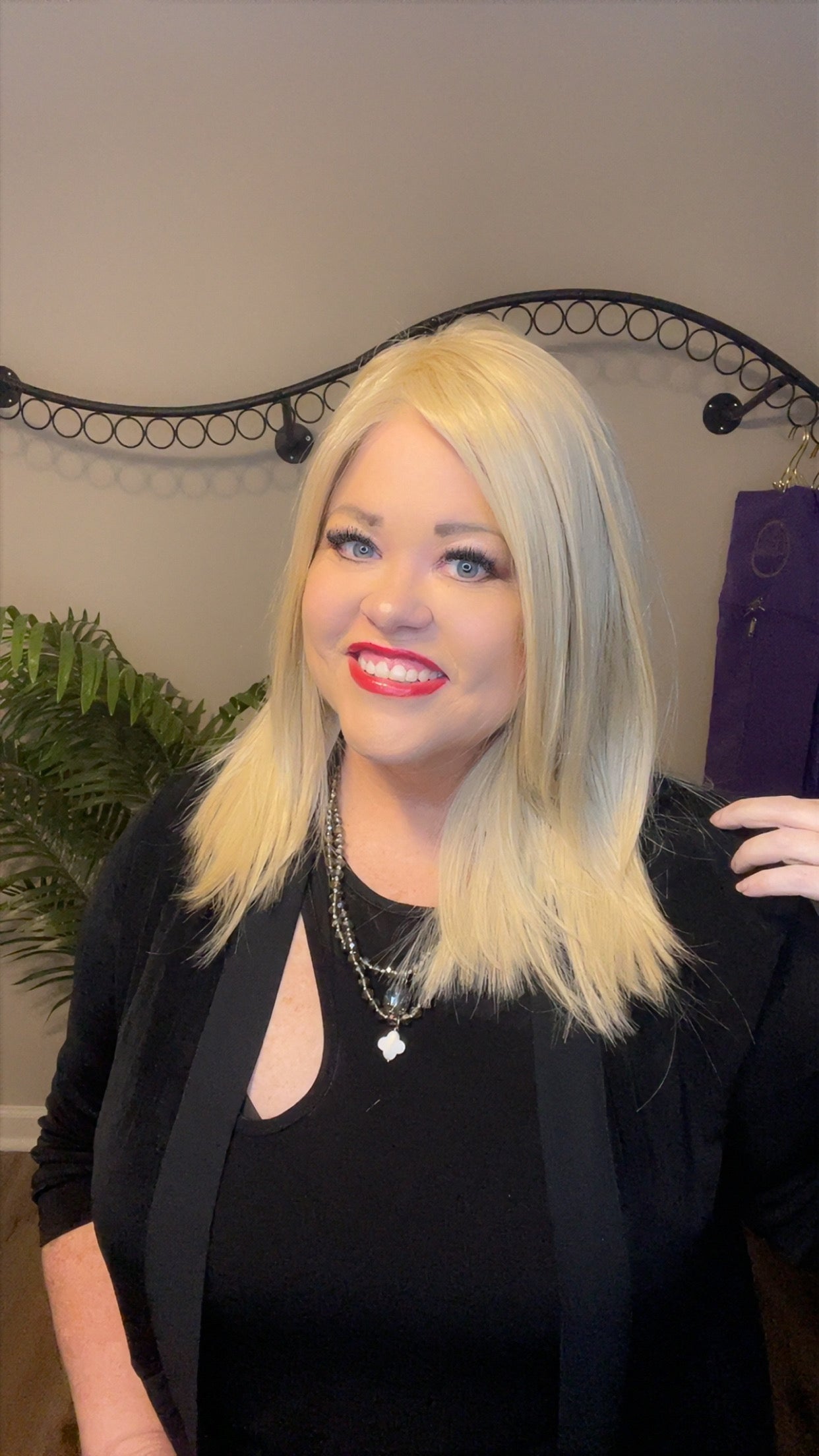 INFINITE LOVE CHAMPAGNE BLONDE NON ROOTED HS NWT Luxury Wig by SBS TN1 AC1