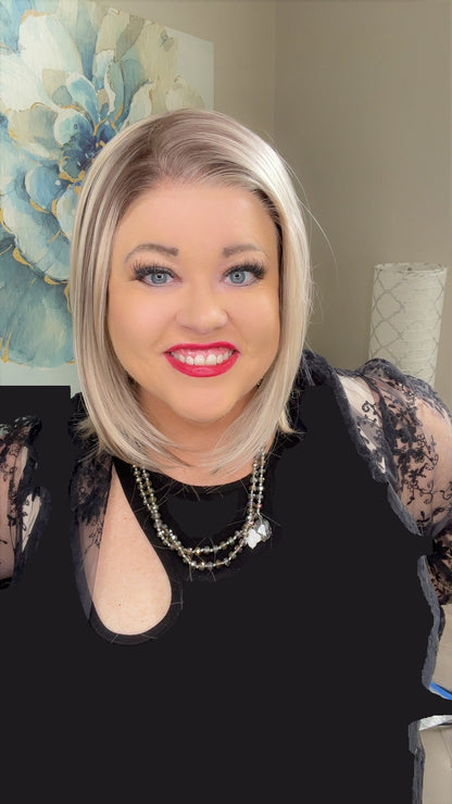 CORA CASHMERE GLOW NWOT SWISS LUXE WIG TN1-AC1