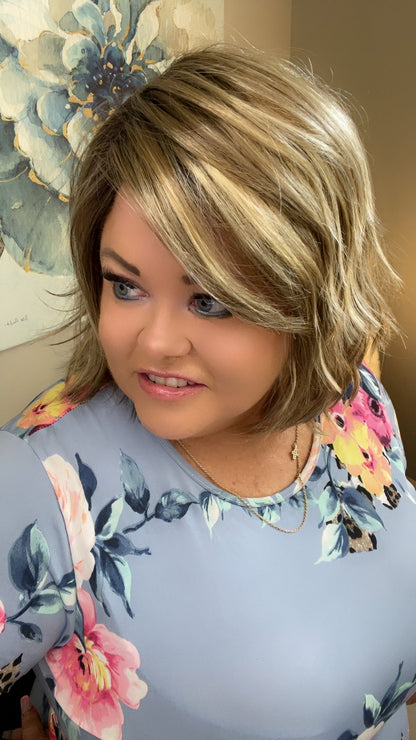 MERRICK SUNLIT SPRITZ BLONDE NHS SIG SIPS Luxury Wig LW3 SZ1