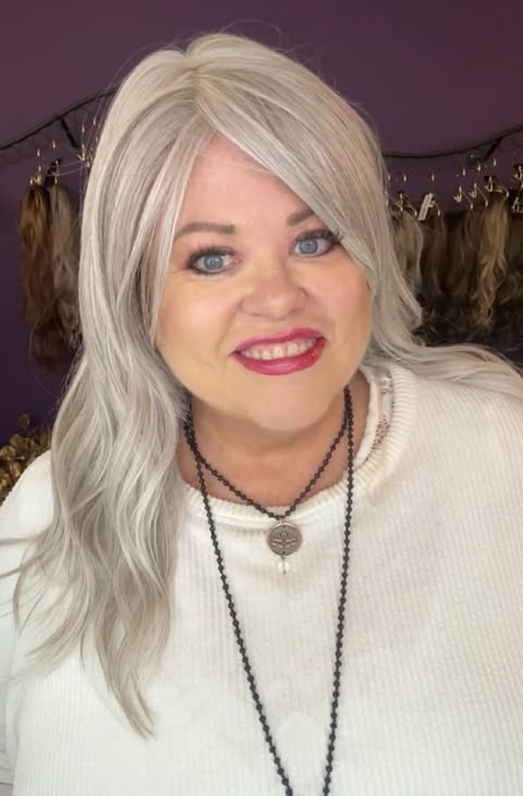River Sterling Grey NWT HS Comfort Luxury Wig LW3-AC1