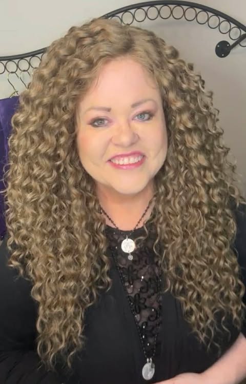 PRETTY LITTLE POWER LIGHT ASH BROWN HS BASIC WIG NWOT LW3-AC1