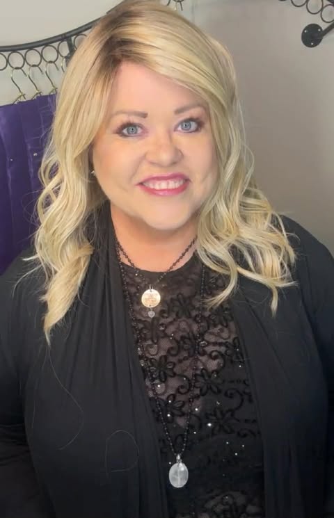 LOVE SPELL BUTTERMILK BLONDE HS NWT Comfort Luxury Wig LW3-AC1