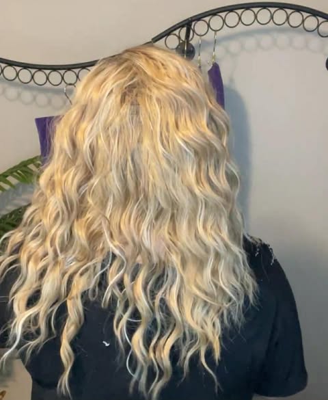 Aria Smoky Beige Blonde HS Swiss Luxe Wig TN1 AC1