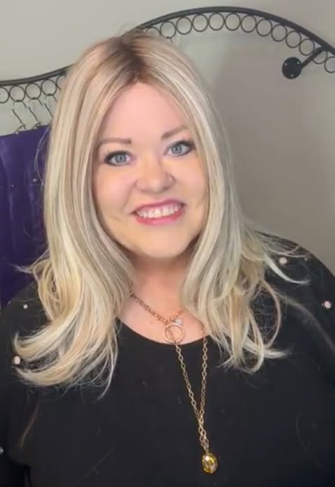Vanessa Buttermilk Blonde HS HT NWT  Platinum Luxury Wig LW3 AC1
