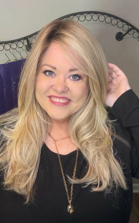 Rowena Honey Blossom HS Comfort Luxury Wig LW3 LF1