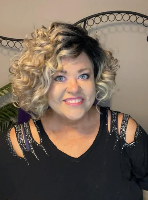 Paige Dark Ash Blonde HS Basic Wig TN1
