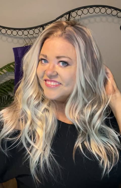 Sienna Cashmere Glow Blonde HS Swiss Luxe Wig TN1 AC1