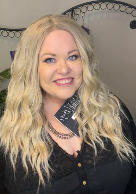 SECRET AFFAIR HS NWT Basic Wig by Velvet Noire LW3-AC1