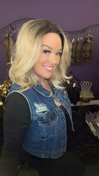 CLAIRE MEDIUM BLONDE HS BASIC WIG FUTURA FIBERS LW3 AC1