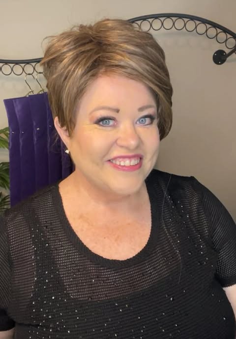 Kim Non-Rooted Moonlit Mocha NWOT Luxury Wig LW3