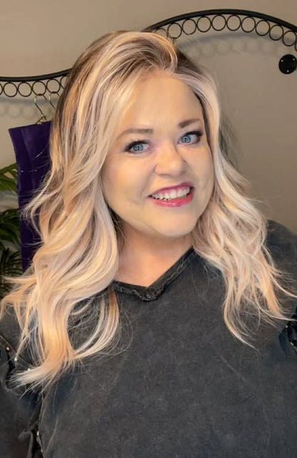 APRIL APRICOT HS NWT BASIC WIG SASSY LW3-AC1