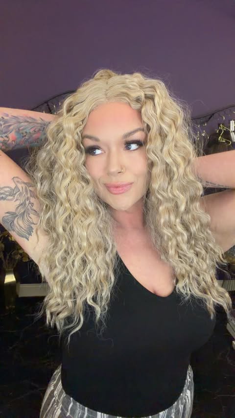 Mel Ash Blonde HS NWOT Basic Wig Lw3
