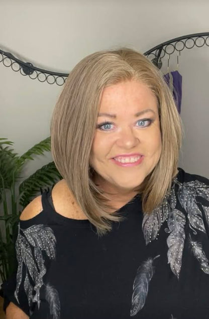 Soft Desire HS NWOT Basic Wig LW3-AC1