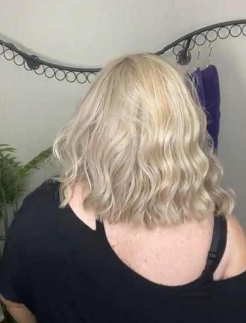 Midnight Muse NWOT HS Swiss Luxe Wig LW3-AC1