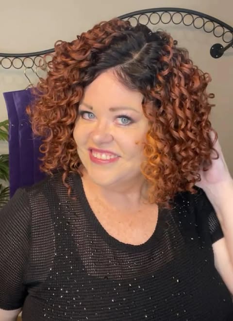 UNSTOPPABLE Auburn NWOT BASIC WIG LW3-AC1